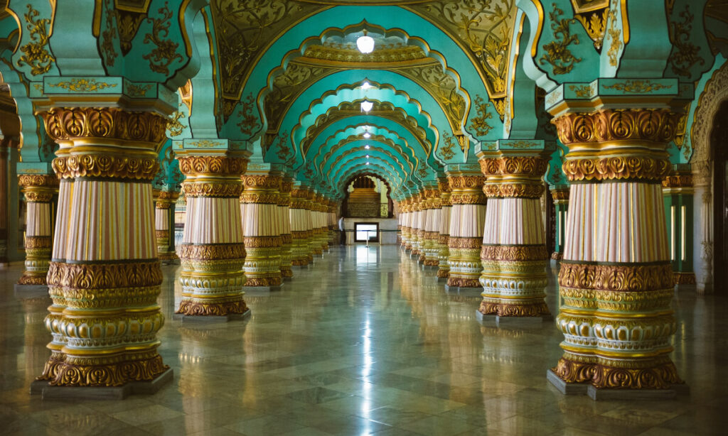 Visit sagittis malesuada vestibulum author book store blog img 01